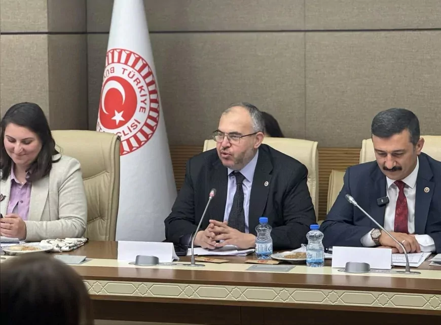 Saadet Partisi Hatay Milletvekili Necmettin Çalışkan: “Emekliler 30-40 yıl hizmetin ardından 20 bin liraya mahkûm edilemez”