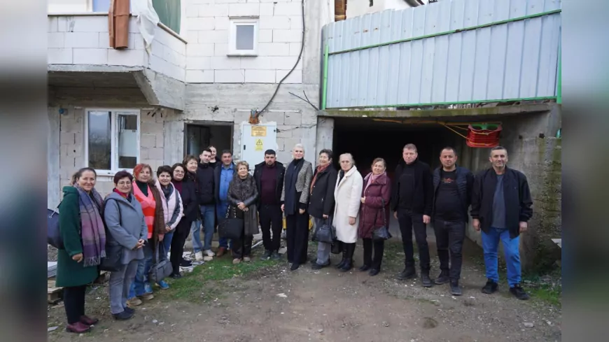 Başkan Melek Mızrak Subaşı, Yangın Sonrası Yeniden İnşa Edilen Evi Ziyaret Etti