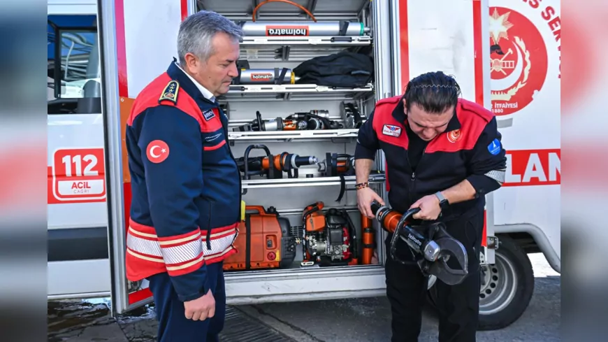 İzmir İtfaiyesi Paramedikleri: Zor Zamanların Sessiz Kahramanları