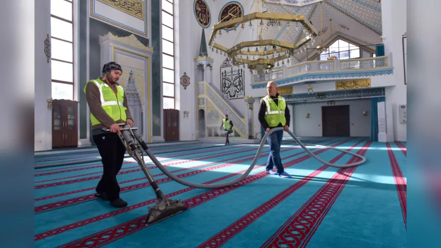 Bursa’daki Camiler Ramazan’a Hazırlanıyor