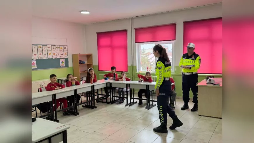 Tokat İl Jandarma Komutanlığı’ndan Öğrencilere Güvenli Eğitim Desteği