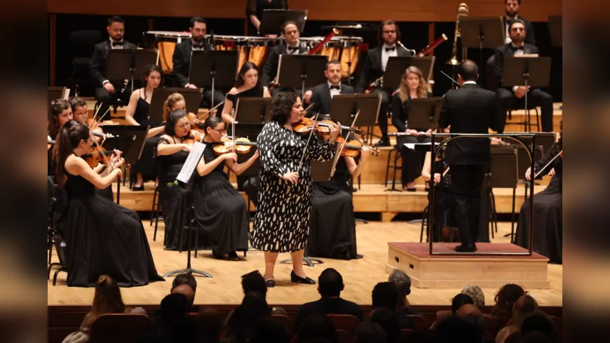 İzmir Oda Orkestrası, Hande Küden ile Romantik Bir Geceye İmza Attı