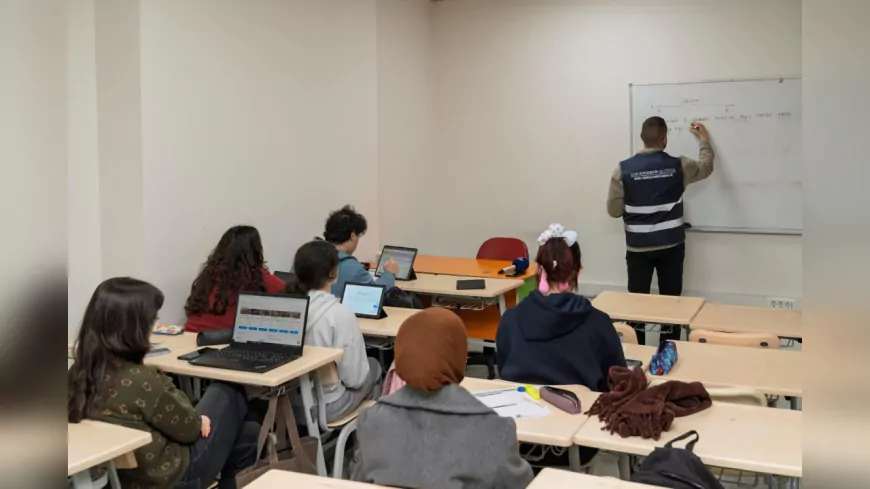 İzmirli Öğrencilere Yapay Zekâ Destekli Matematik Eğitimi