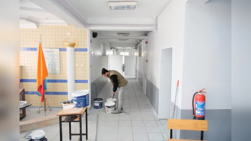 Sivrihisar Belediyesi’nden Eğitime Boya Gibi Destek