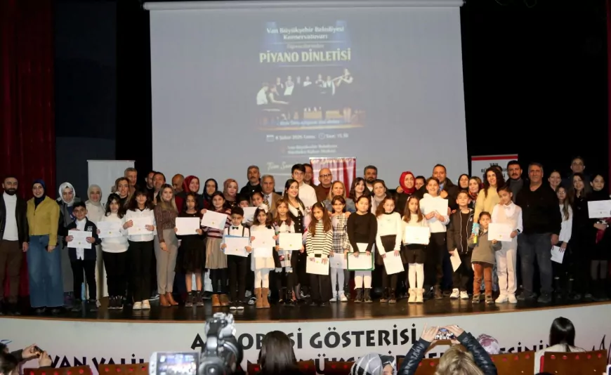 Van’da Minik Yürekler Sanatla Buluştu