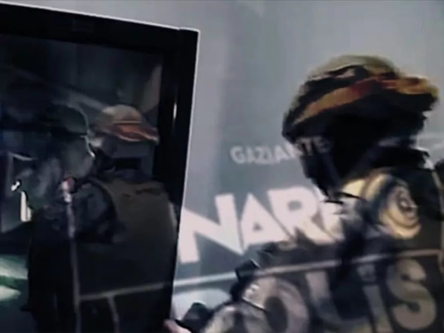 Bakan Yerlikaya: FETÖ’ye Yönelik 29 İlde Yapılan Operasyonlarda 63 Şüpheli Yakalandı