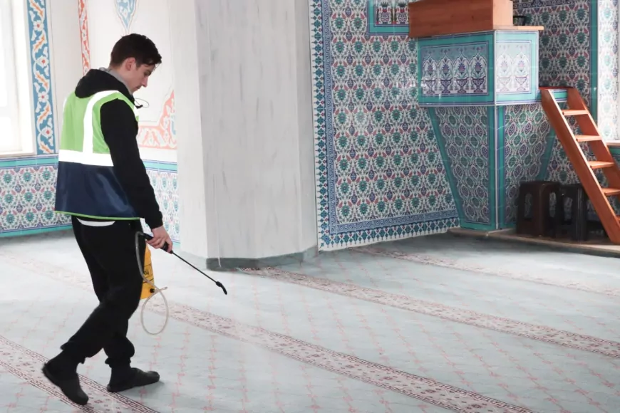 Yalova Belediyesi’nden Ramazan Öncesi Temizlik Seferberliği