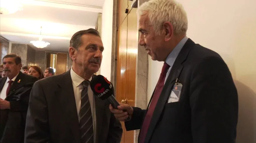 TEPEBAŞI BELEDİYE BAŞKANI AHMET ATAÇ: “BU TARTIŞMA DÜRÜST YÖNETİLENLERLE YÖNETİLMEYENLER ARASINDADIR”