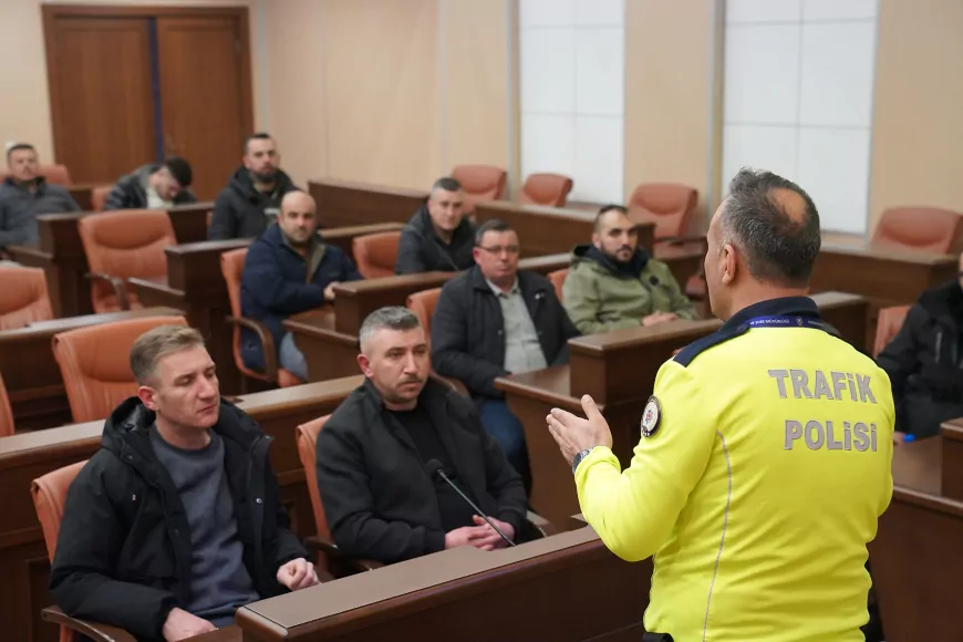 Tepebaşı Belediyesi Şoförlerine Güvenli Sürüş ve Yaya Önceliği Eğitimi