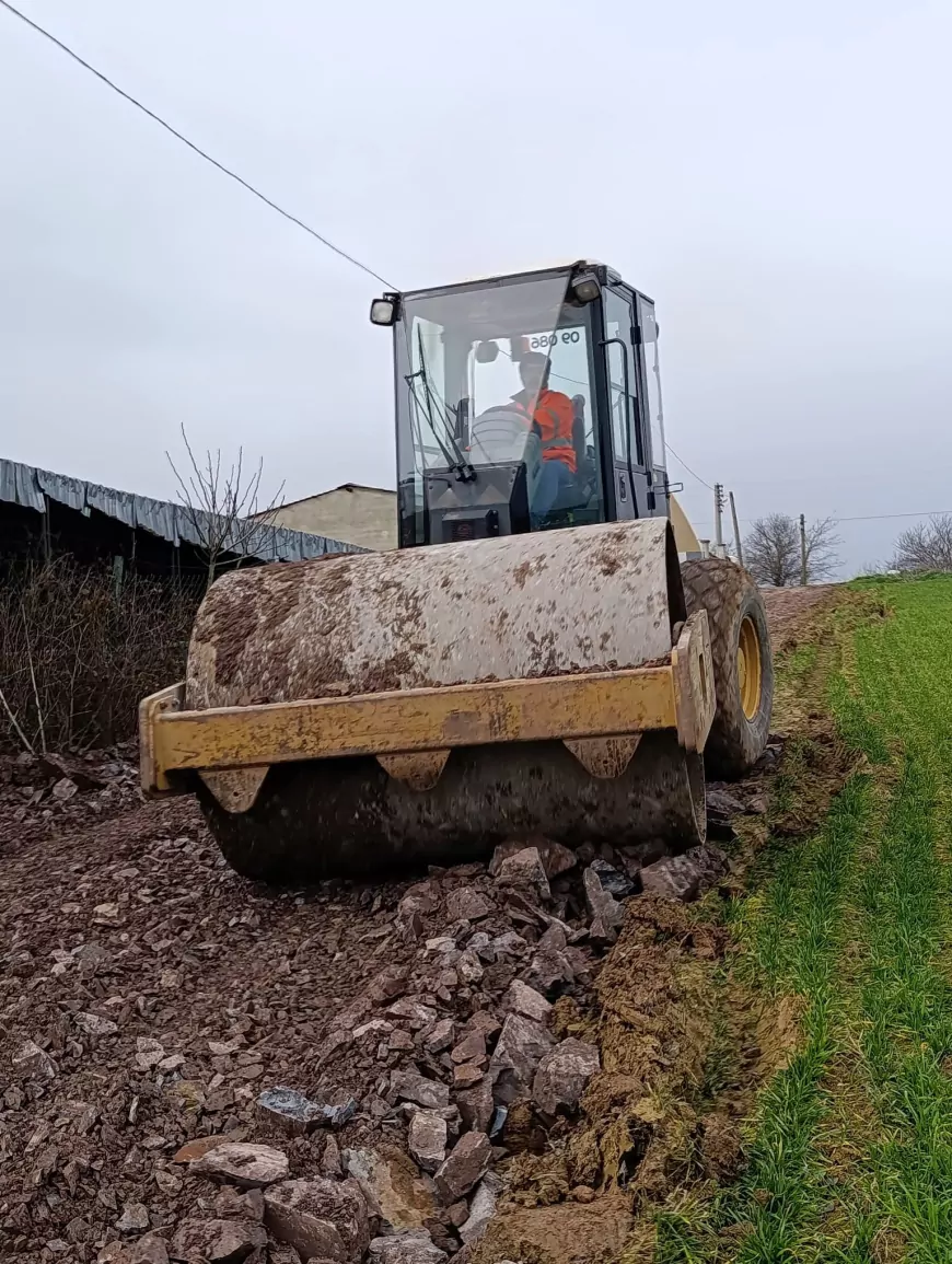 Kocaeli Büyükşehir’den Derince Tahtalı’ya Stabilize Yol Çalışması