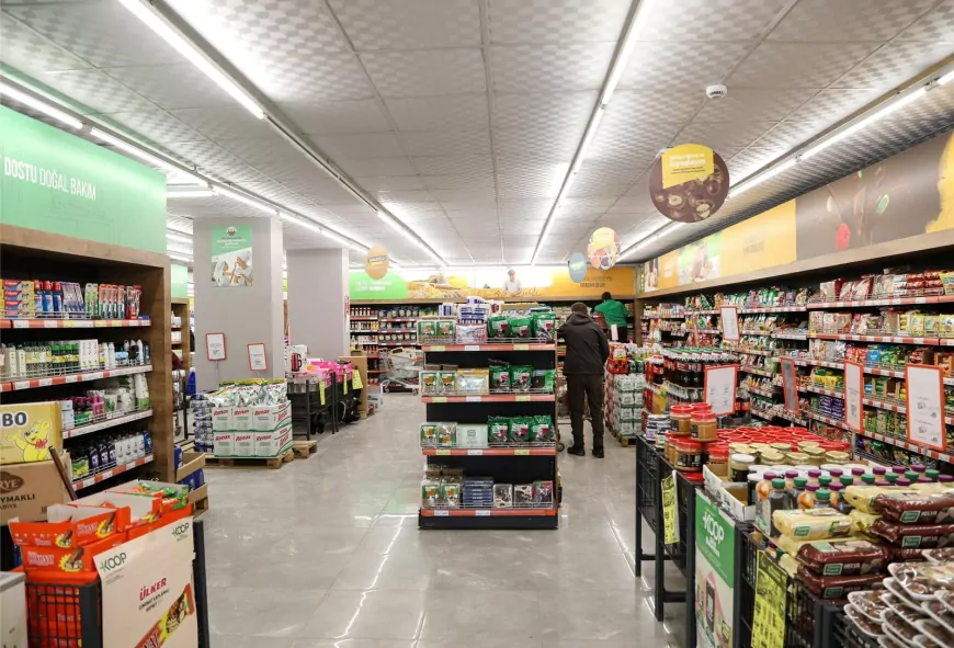 Van Büyükşehir Belediyesi Ramazan Öncesi 1.500 Aileye Dijital Yardım Kartı Desteği Sağladı