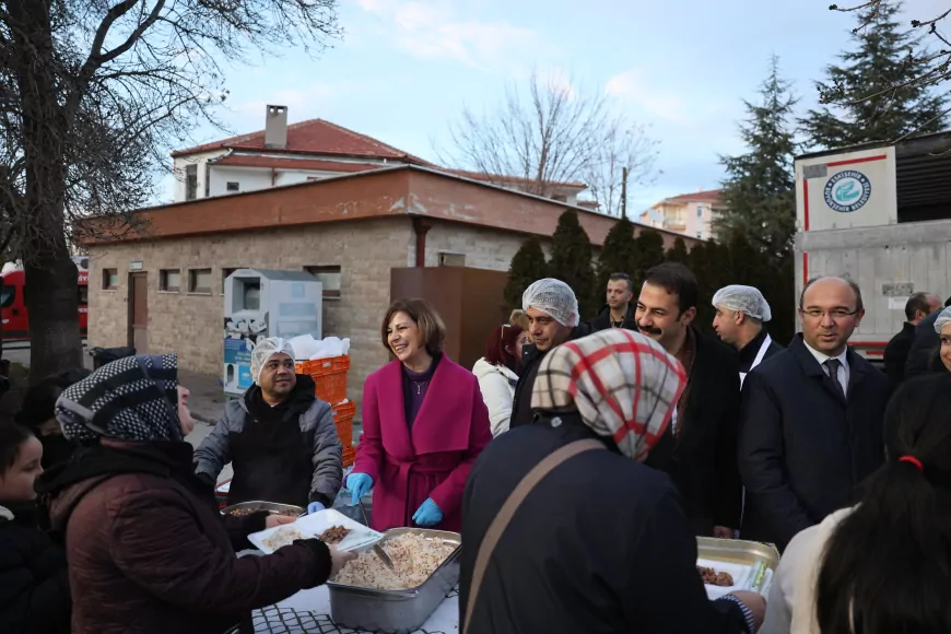 Eskişehir Büyükşehir Belediyesi İftar Davetlerine Seyitgazi’de Başladı
