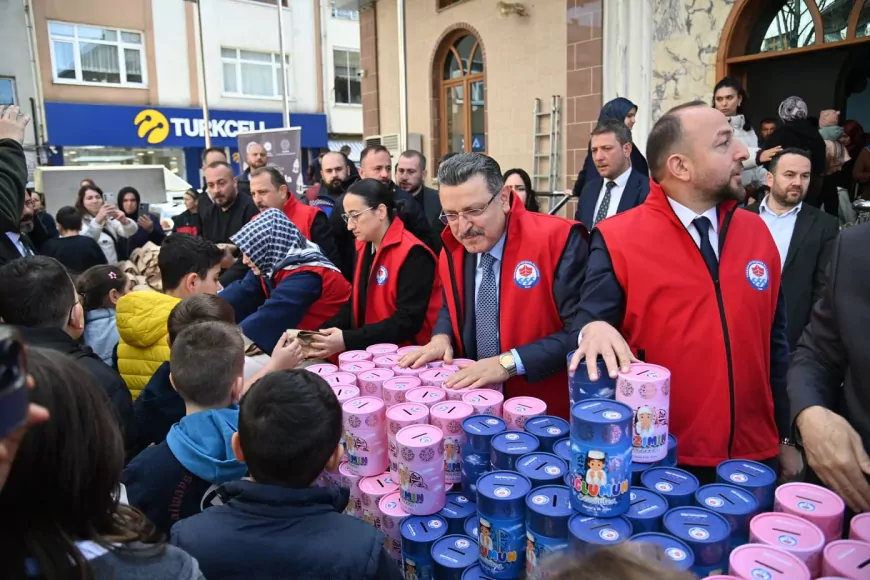 Ahmet Metin Genç Vakfıkebir’de Gönüllere Dokundu