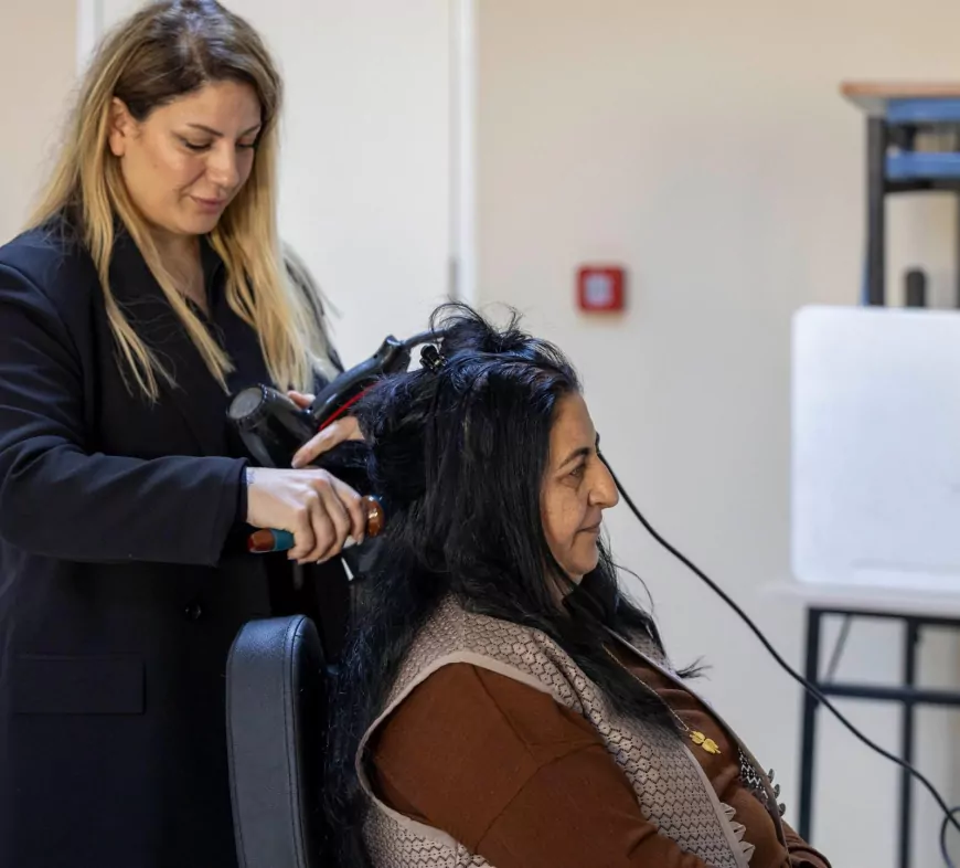 HEM SAÇLAR HEM KADINLAR GÜÇLENİYOR