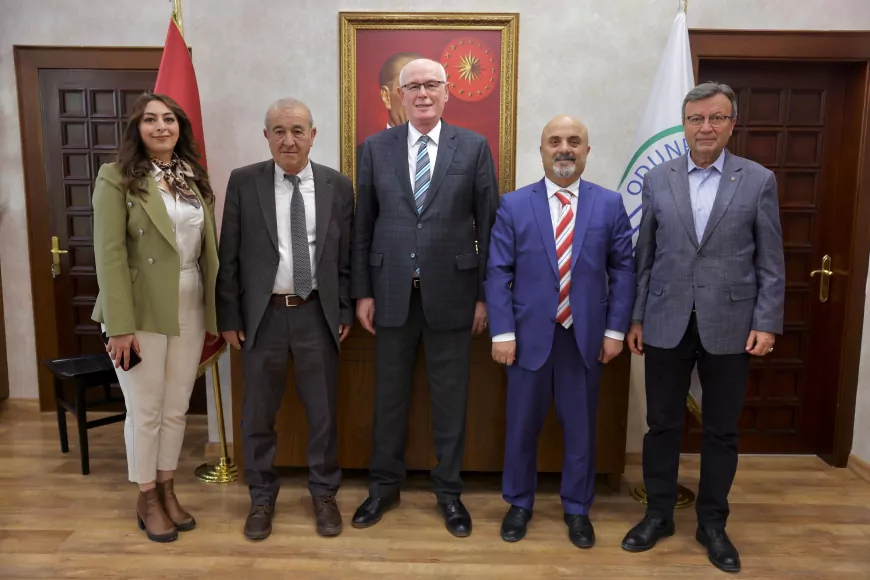 Muhtarlardan Halk Market’e Dayanışma Desteği