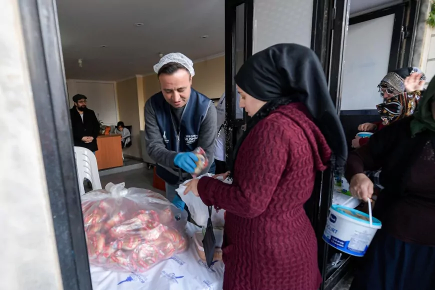 İftar Bereketi Büyükşehir’in Aşevinden Sofralara Uzanıyor