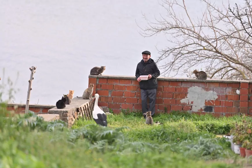 Başkan Bozbey’den Yaren Leylek Ve Adem Amca’ya Ziyaret