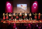 Gelincik Çiçekleri 1915 İle Çanakkale Ruhu Sahneye Taşındı