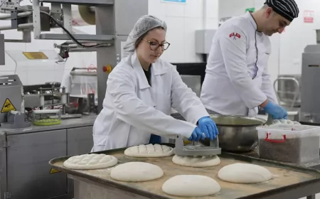 Akademi Üniversite Öğrencilerinden İftar Sofralarına Sıcak Dokunuş