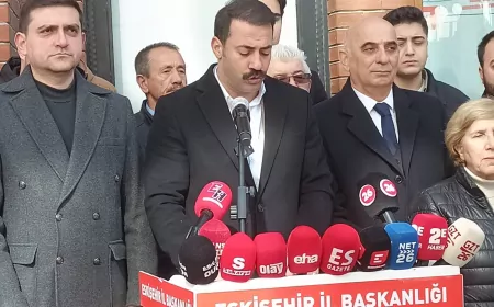 CHP Eskişehir İl Başkanı Yalaz, İmamoğlu’nun Mektubunu Okudu