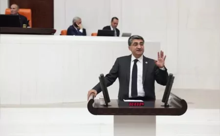 DEVA Partisi Genel Başkan Yardımcısı Mehmet Emin Ekmen Site Aidat Artışları ve Yönetim Denetimlerini Meclis Gündemine Taşıdı