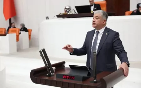 DEVA Partisi Genel Başkan Yardımcısı Sadullah Kısacık: “Faiz düşerken esnafın kredi faizi düşmüyor”