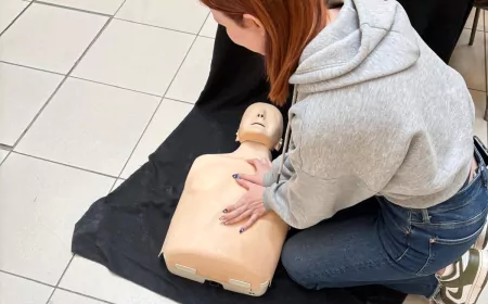 Eskişehir’de AVM’lerde İlk Yardım Farkındalık Standı Kuruldu