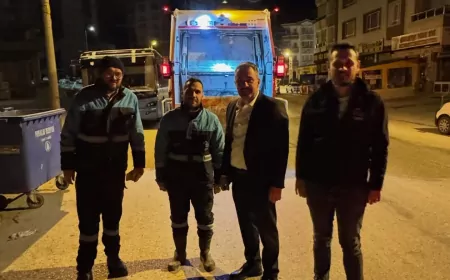 Pursaklar Belediyesi Temizlik İçin 24 Saat Sahada