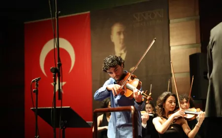 Senfoni Orkestrası’ndan İstiklal Marşı’nın Yıl Dönümünde Anlamlı Konser
