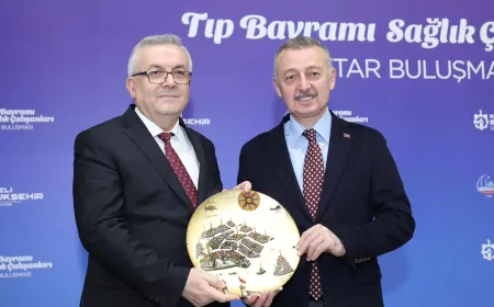 Başkan Büyükakın’dan Sağlık Çalışanlarına Teşekkür