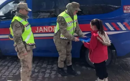 Gümüşhane’de Jandarmadan Bayram Öncesi Anlamlı Ziyaret