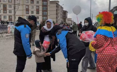 Şırnak’ta Nevruz’da Çocuklara Polis Sürprizi