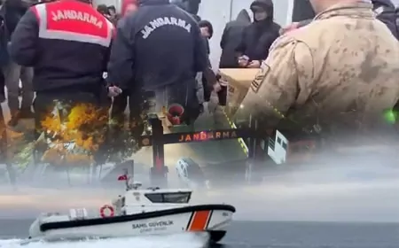 Aydın’da Düzenlenen Operasyonda 2 Göçmen Kaçakçısı Organizatörü İle 101 Düzensiz Göçmen Yakalandı