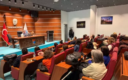 Yalova Belediyesi’nden Felsefe Konferansı
