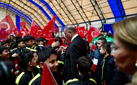 Yenilenen Çırpıcı Spor Tesisleri İle Sporcu Sağlığı Ve Performans Merkezi Hizmete Açıldı