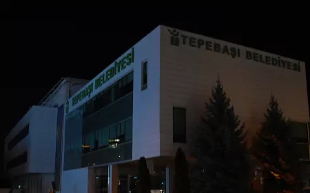 Tepebaşı Belediyesi Işıkları Kapattı: İklim Krizine Dikkat Çekti