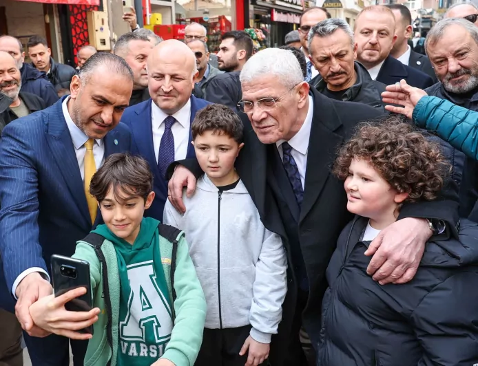 Müsavat Dervişoğlu Fatsa’da Esnafı Ziyaret Etti