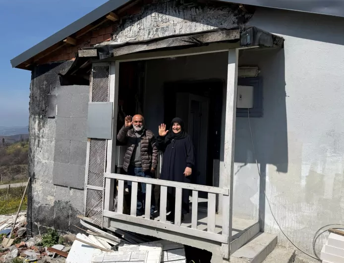 Kocaeli Büyükşehir Yangın Mağduru Aileye Umut Oldu