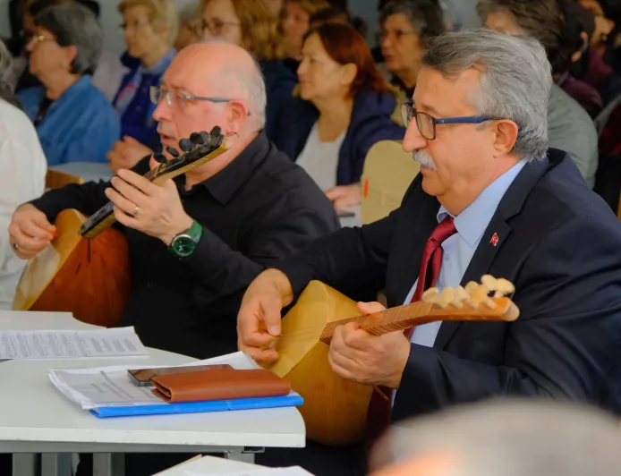 Kıdemli Vatandaşlar Türkülerde Buluştu