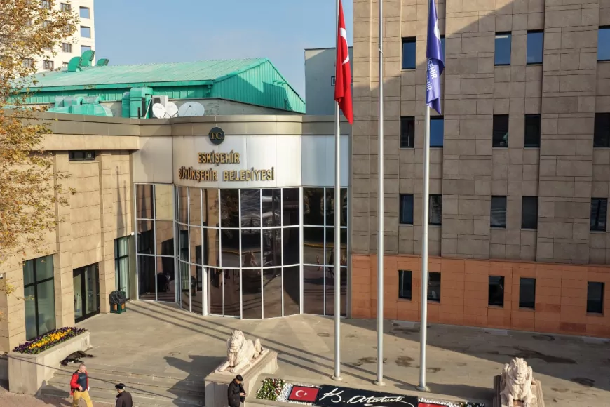 Kurtuluş Kapalı Pazar Yerinde Beton Dökümü Bir Günde Tamamlanacak
