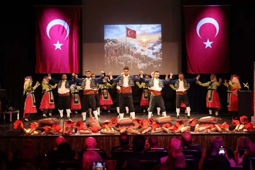 Gelincik Çiçekleri 1915 İle Çanakkale Ruhu Sahneye Taşındı