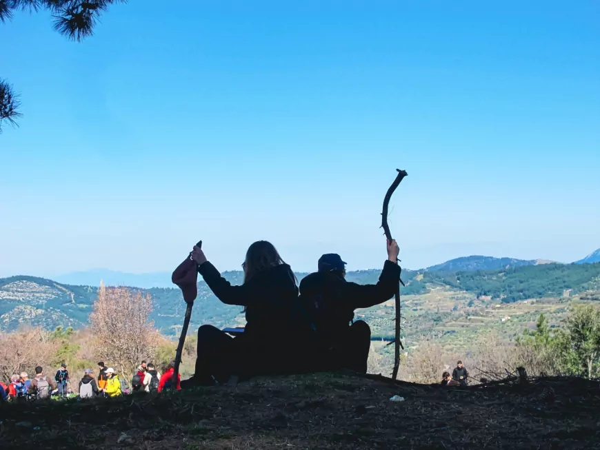 Gençler Baharı Efes-Mimas Yolu’nda Karşıladı