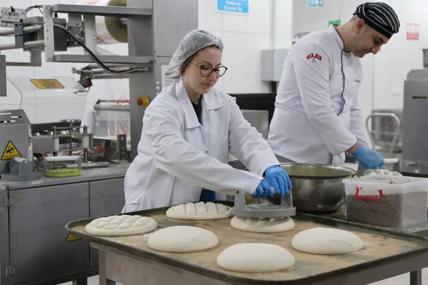 Akademi Üniversite Öğrencilerinden İftar Sofralarına Sıcak Dokunuş