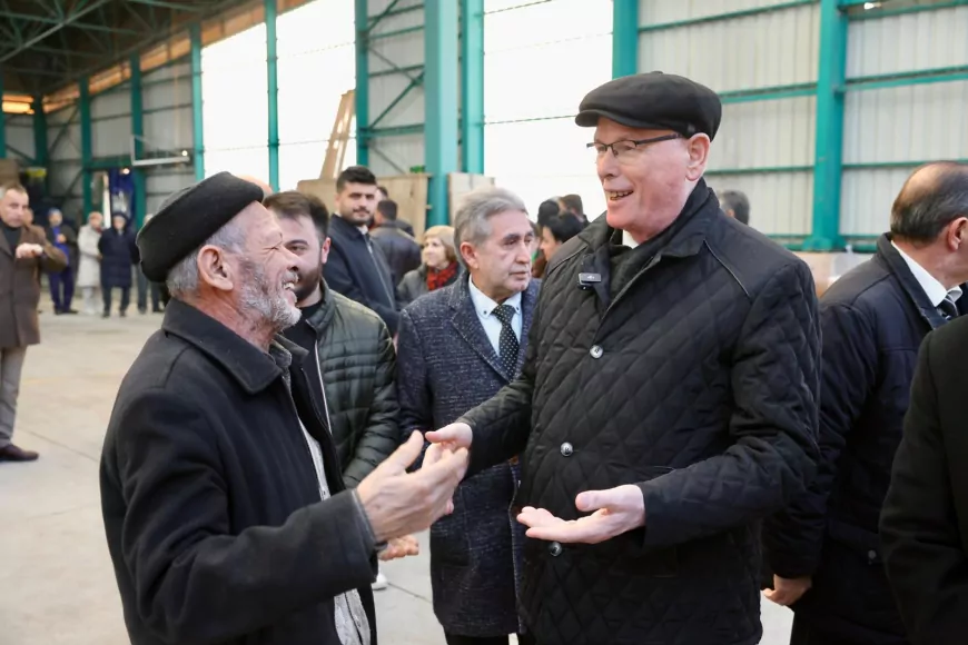 Başkan Kazım Kurt, 75. Yıl Mahallesi’nde 3 Bin Kişilik İftar Sofrasında Buluştu