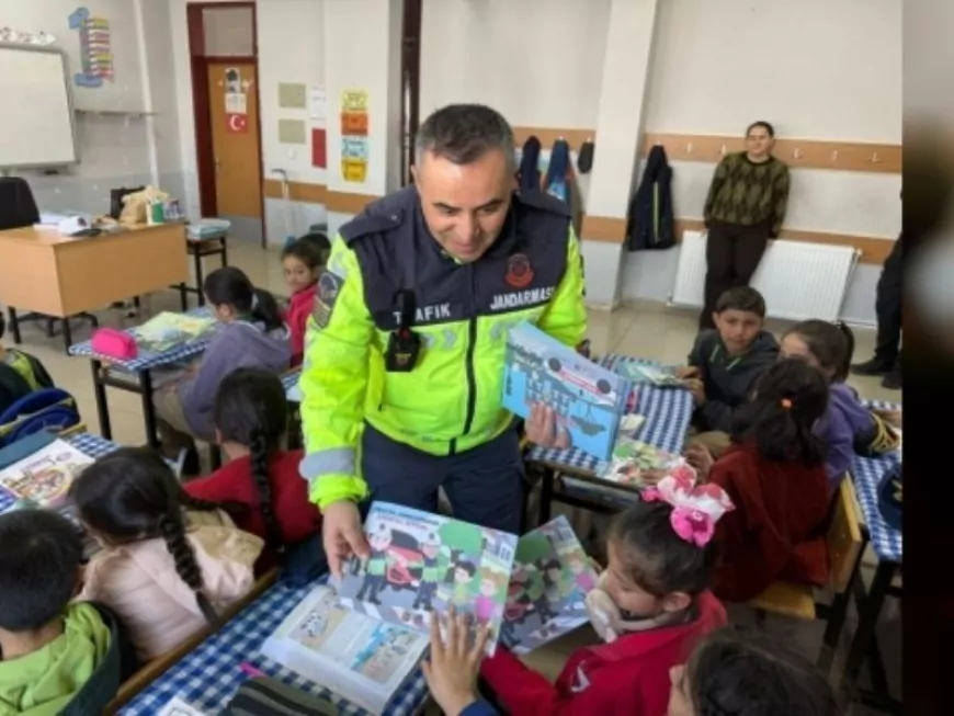 Doğanşehir’de Öğrencilere Trafik Güvenliği Semineri
