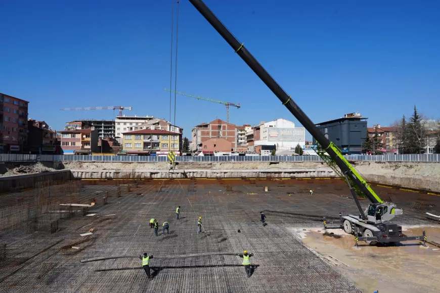 Kurtuluş Kapalı Pazar Yeri Projesinde Çalışmalar Sürüyor