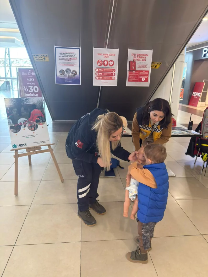 Eskişehir VEGA AVM’de Vatandaşlara İlk Yardım Eğitimi