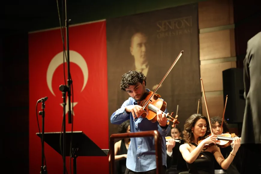 Senfoni Orkestrası’ndan İstiklal Marşı’nın Yıl Dönümünde Anlamlı Konser