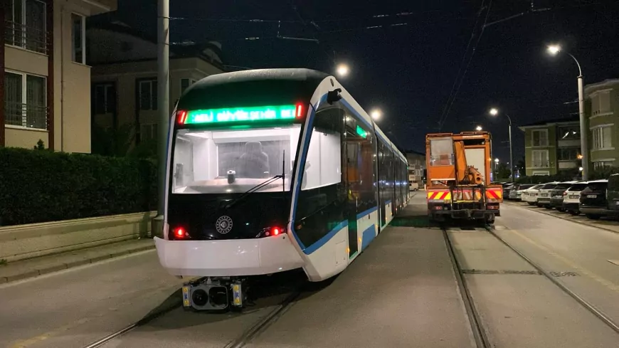 Kocaeli’de Yeni Tramvay Raylara İndi
