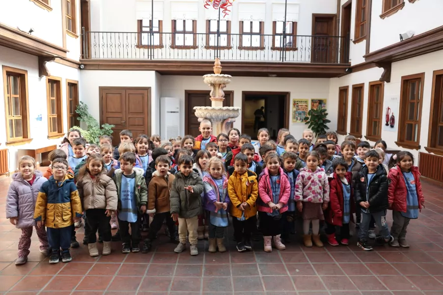 Miniklerden Tarihe Yolculuk